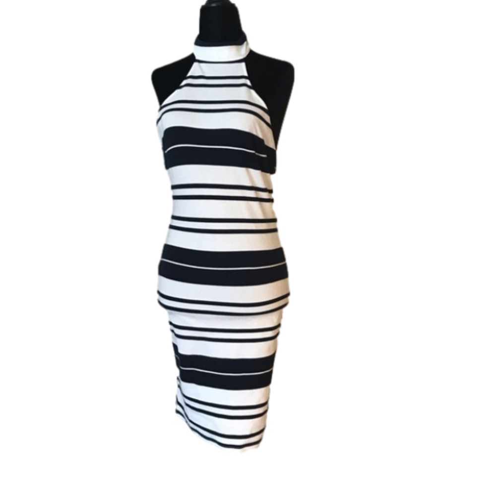 𝅺navy and white striped fitted dress.  Women’s size M, Tobi.